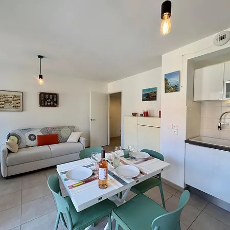 Apartment Les Amarres De L'aiguillon-4 By Interhome